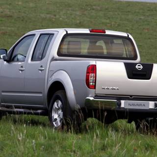 Nissan Navara 2015 wallpaper