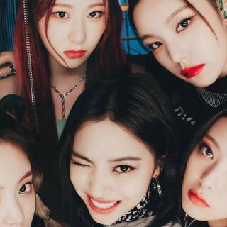 Itzy desktop 4k wallpaper