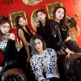 Itzy desktop 4k wallpaper