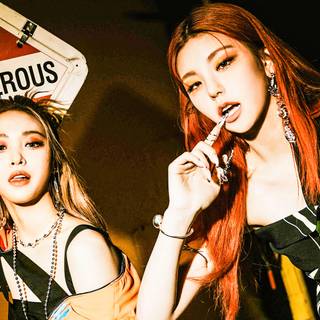 Itzy desktop 4k wallpaper