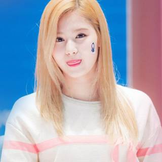 Twice Sana 4k wallpaper