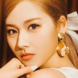 Twice Sana 4k wallpaper