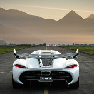 4k Koenigsegg wallpaper