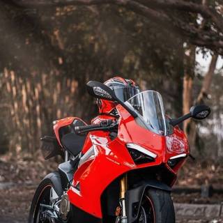 Ducati V4s 2023 wallpaper