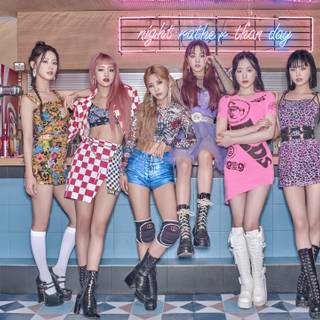 Desktop Gidle wallpaper