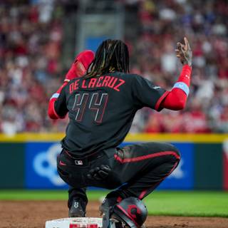 Elly De La Cruz wallpaper