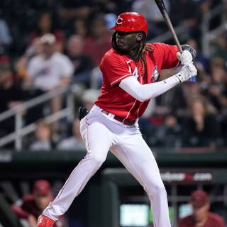 Elly De La Cruz wallpaper