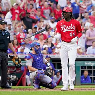 Elly De La Cruz wallpaper