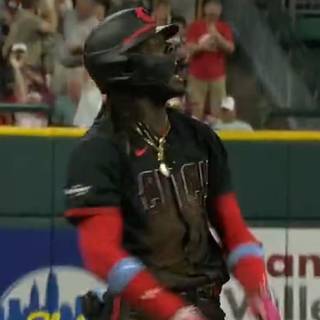 Elly De La Cruz wallpaper