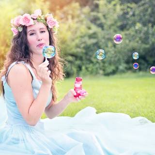Summer bubbles wallpaper