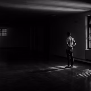 Windows black 4k wallpaper