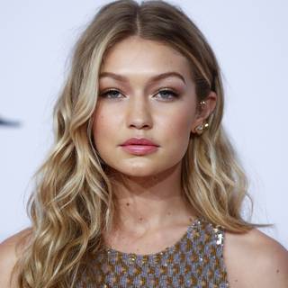Gigi Hadid 4k wallpaper