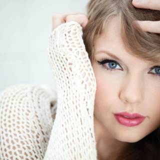 Taylor Swift desktop 4k wallpaper