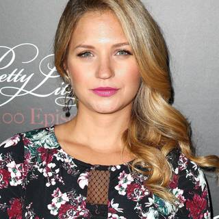 Vanessa Ray wallpaper