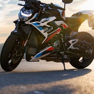 BMW M1000R wallpaper