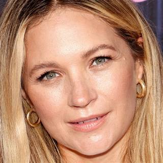 Vanessa Ray wallpaper