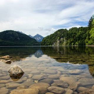 Lake desktop wallpaper