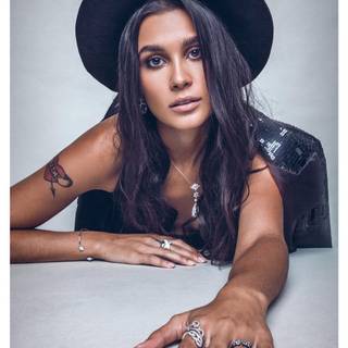 Sophia Ali wallpaper