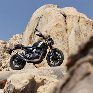 Triumph Scrambler 400 wallpaper