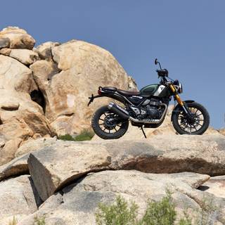 Triumph Scrambler 400 wallpaper