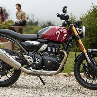 Triumph Scrambler 400 wallpaper