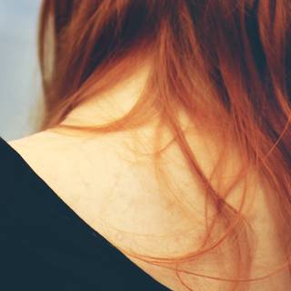 Girls back side wallpaper