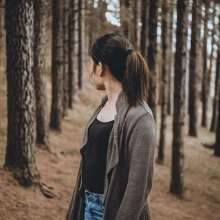 Girls back side wallpaper