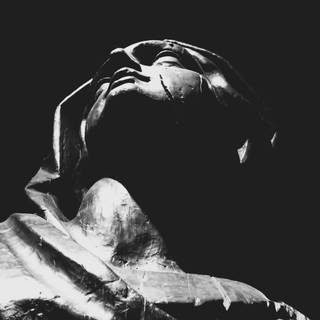 Statues 4k wallpaper