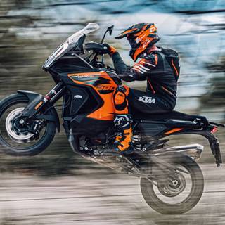 4k adventure wallpaper