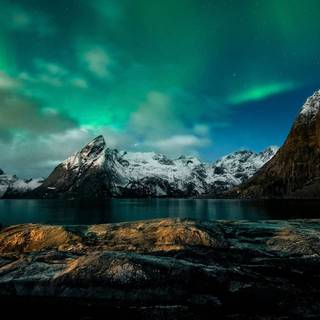 Northern Lights winter desktop wallpaper