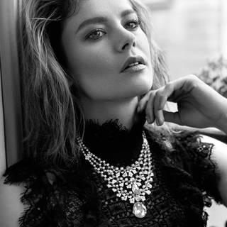 Burcu Biricik wallpaper