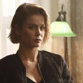 Burcu Biricik wallpaper