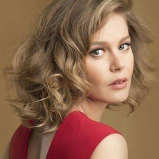 Burcu Biricik wallpaper