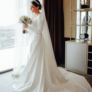 Beige wedding wallpaper