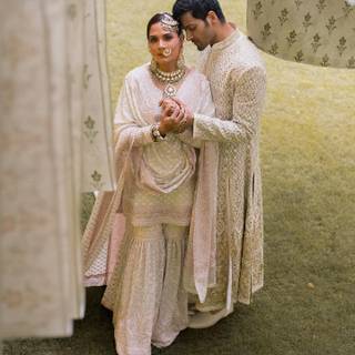 Beige wedding wallpaper