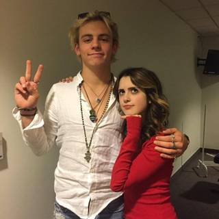 Ross Lynch and Laura Marano wallpaper