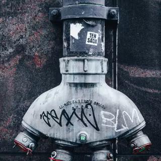 Water pipe wallpaper