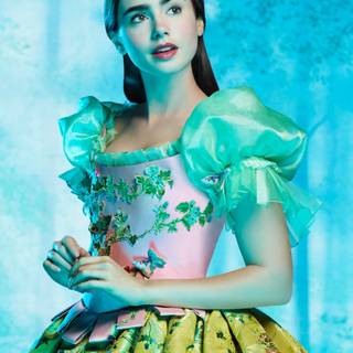 Lily Collins iPhone wallpaper