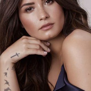 Demi Lovato iPhone wallpaper