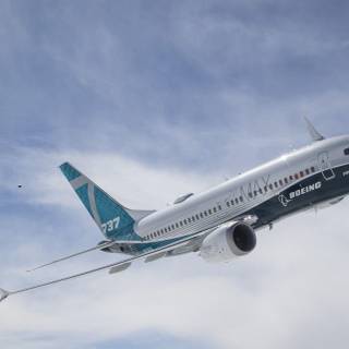 iPhone 14 Pro aviation wallpaper