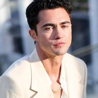 Paxton Hall-Yoshida wallpaper