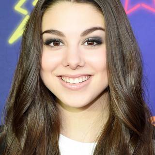 Phoebe Thunderman wallpaper