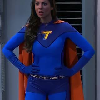 Phoebe Thunderman wallpaper