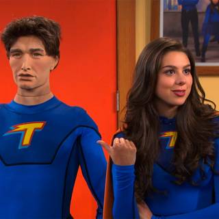 Phoebe Thunderman wallpaper