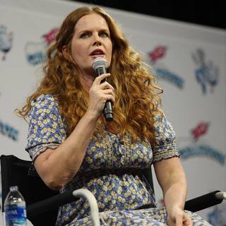 Rebecca Mader wallpaper