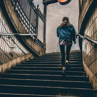 Woman walking wallpaper