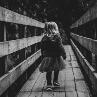 Woman walking wallpaper