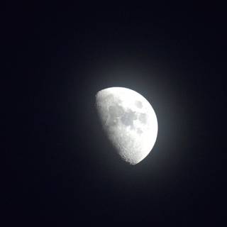 Half moon 4k wallpaper