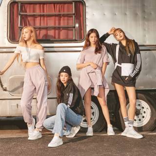 Blackpink Stay desktop wallpaper