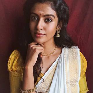 Roshini Haripriyan wallpaper